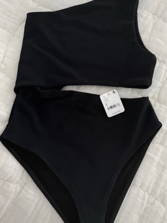 Beach Riot Other - Beach Riot Celine swimsuit NWT